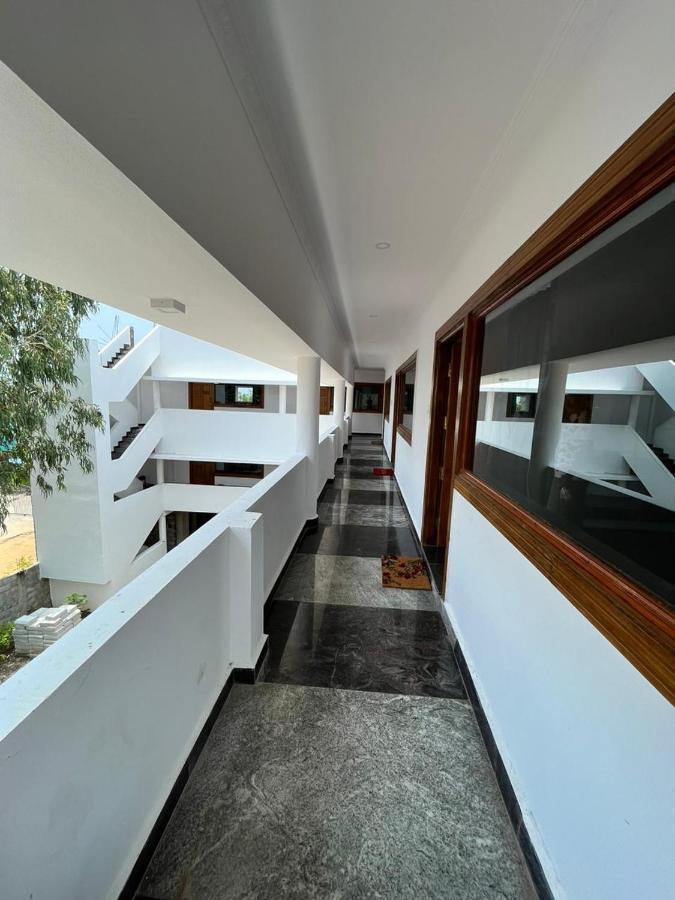 מהבליפורם Anand Beach Guesthouse By Moonrocks מראה חיצוני תמונה